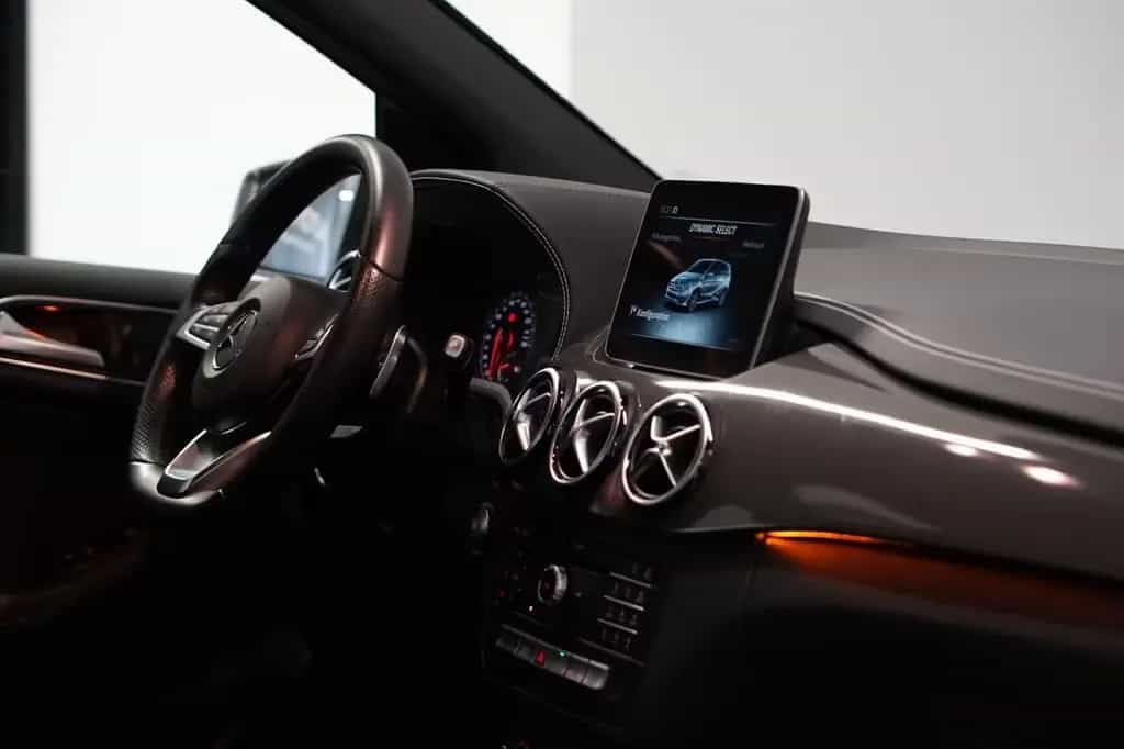 Mercedes-Benz B 180 AMG LINE|1. HD|34 TKM|LED|PARK 03/2018-photo-26