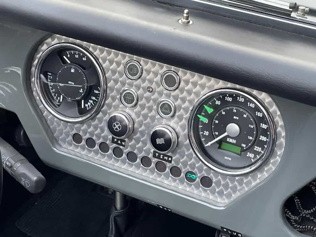 Morgan Plus 4 2.0l *** 1. Hand, Sportgrey 09/2012-photo-9