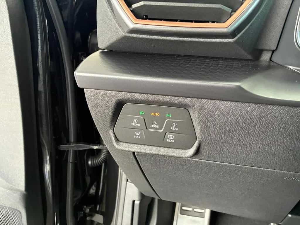 Cupra Formentor 1.5 eTSI DSG NAVI LED 360°KAMERA ACC 12/2024-photo-9