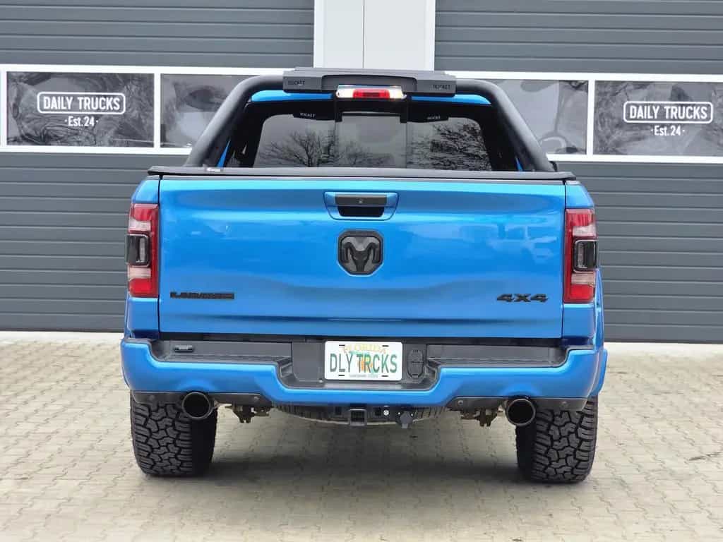 Dodge RAM 1500 5.7 4x4 Laramie Pano LED 12´´ El. Steps 06/2021-photo-11