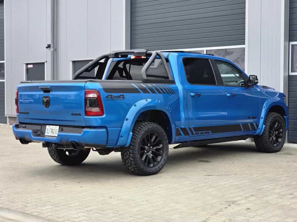 Dodge RAM 1500 5.7 4x4 Laramie Pano LED 12´´ El. Steps 06/2021-photo-12