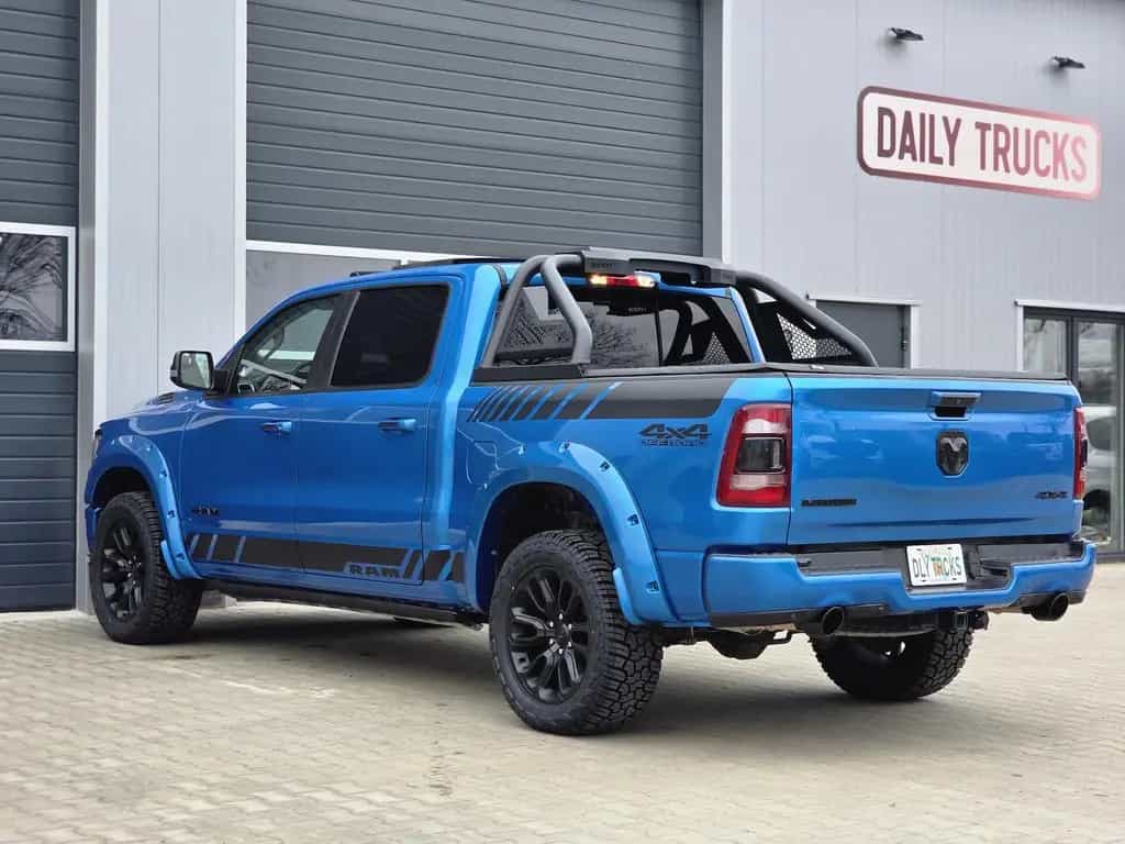 Dodge RAM 1500 5.7 4x4 Laramie Pano LED 12´´ El. Steps 06/2021-photo-8