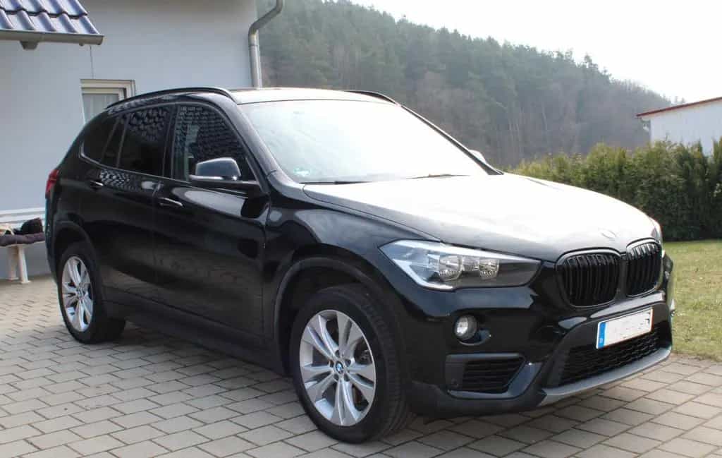 BMW X1 sDrive20i Advantage Automatik, 1. Hand 04/2019-photo-0