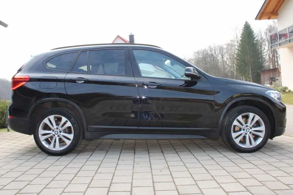 BMW X1 sDrive20i Advantage Automatik, 1. Hand 04/2019-photo-11
