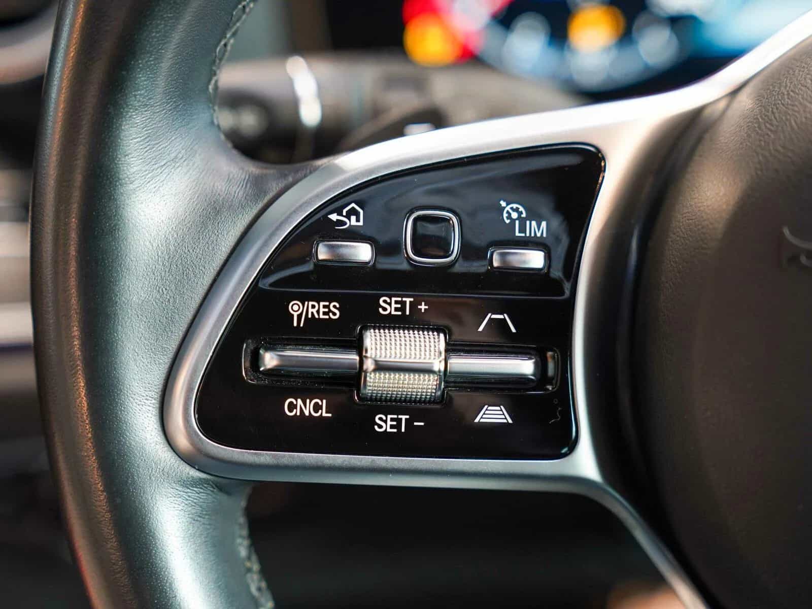 Mercedes-Benz E-Class 400 12/2018-photo-21