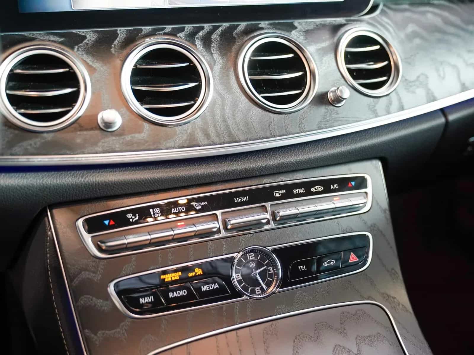 Mercedes-Benz E-Class 400 12/2018-photo-26