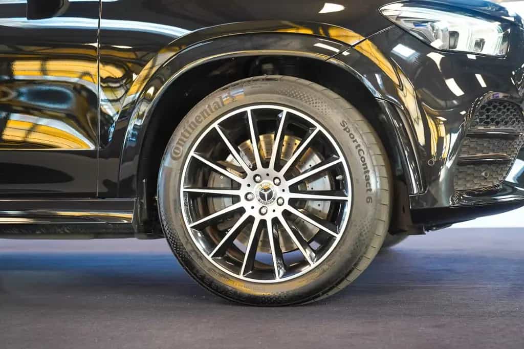 Mercedes-Benz GLE-Class 580 4M AMG Line Night E-ACTIVE Massag NP135k 06/2020-photo-1
