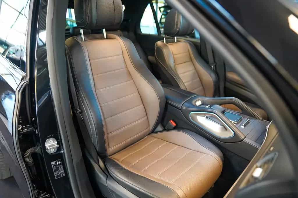 Mercedes-Benz GLE-Class 580 4M AMG Line Night E-ACTIVE Massag NP135k 06/2020-photo-9