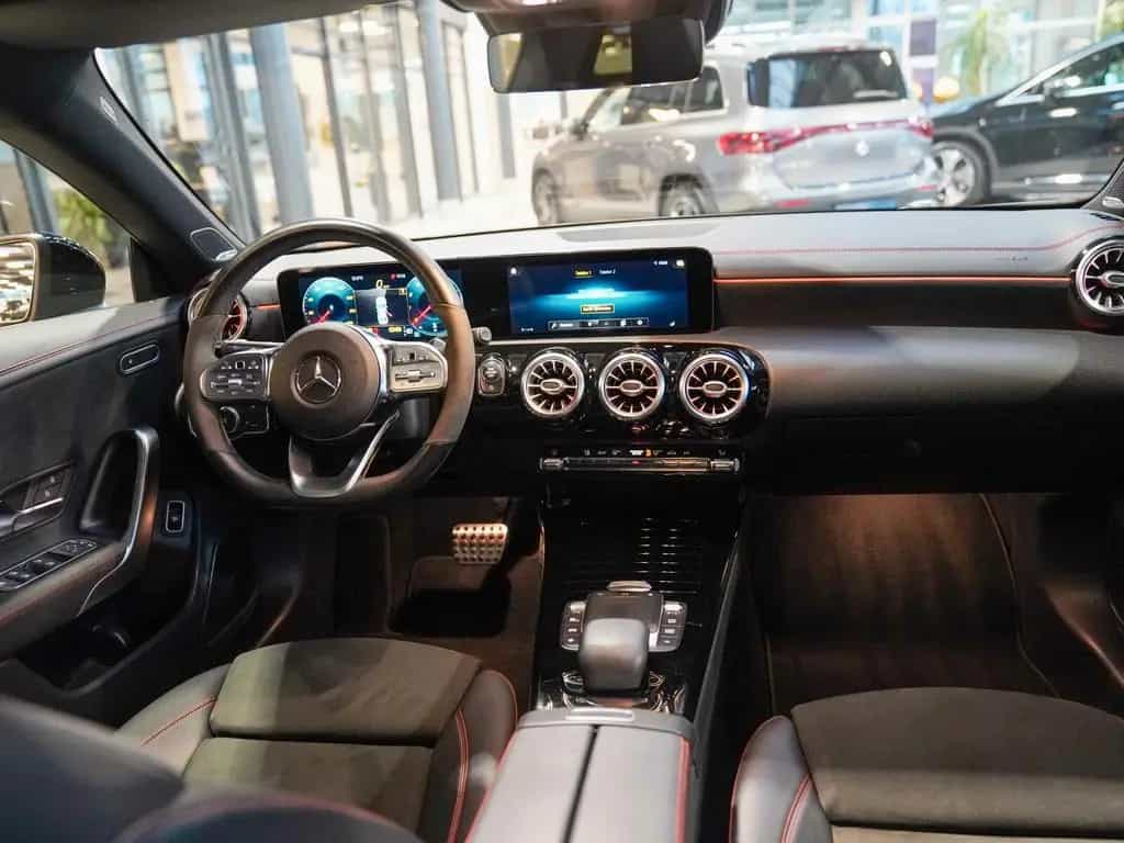 Mercedes-Benz CLA-Class 250 Coupé AMG Line Night Burmester Panorama 09/2020-photo-13