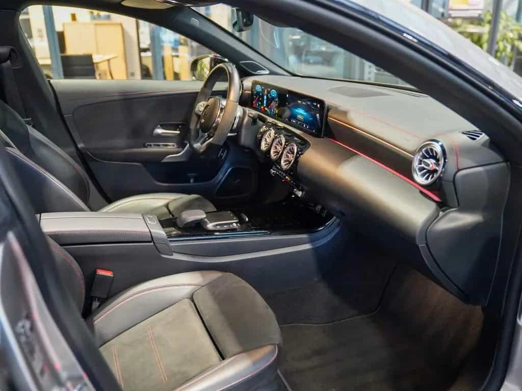 Mercedes-Benz CLA-Class 250 Coupé AMG Line Night Burmester Panorama 09/2020-photo-9