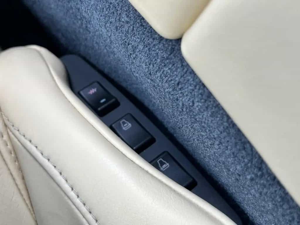 Aston Martin DB9 5.9 V12 Touchtronic 1e eigenaar Origineel Ne 05/2007-photo-24