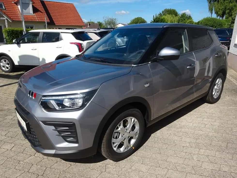 KGM Tivoli 15. Nomad 2WD AT*Kamera*LM*Klima*Navi* null-photo-2