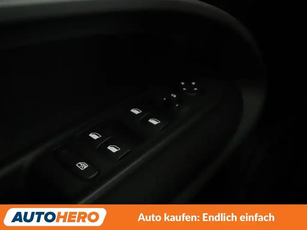 Jeep Avenger 1.2 T-GDI Longitude*LED*TEMPO*PDC*BT* 01/2025-photo-24
