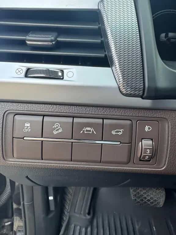 Ssangyong 2.2 Diesel e-XDi 220 Sapphire 4WD / 7 SITZER / 06/2023-photo-14