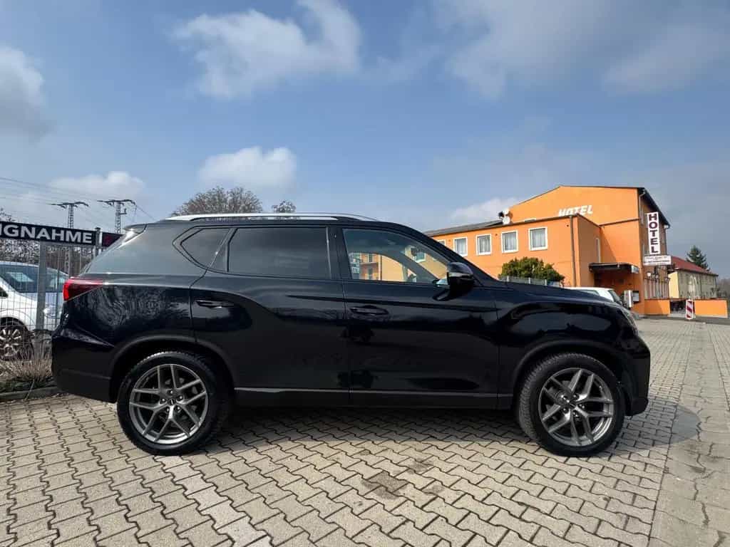 Ssangyong 2.2 Diesel e-XDi 220 Sapphire 4WD / 7 SITZER / 06/2023-photo-7