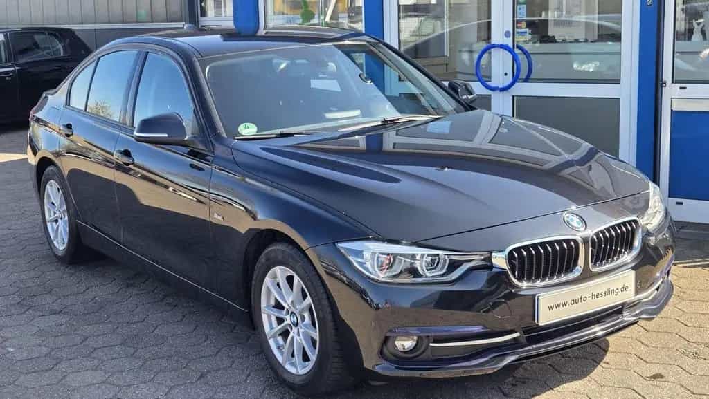BMW 3 Series 318 318 i Sport Line Anhängerkupplung Navi LED 02/2016-photo-2
