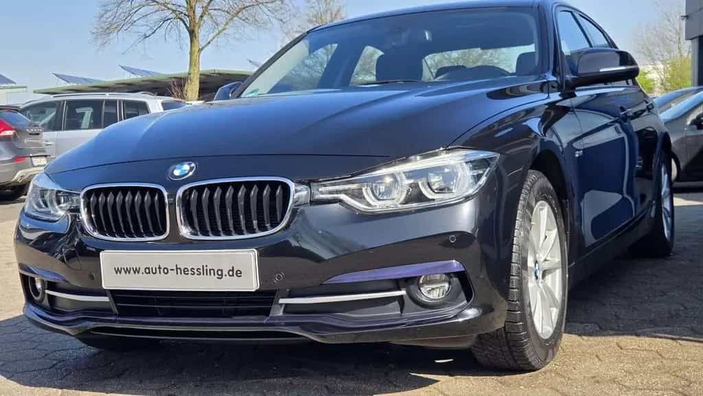BMW 3 Series 318 318 i Sport Line Anhängerkupplung Navi LED 02/2016-photo-7