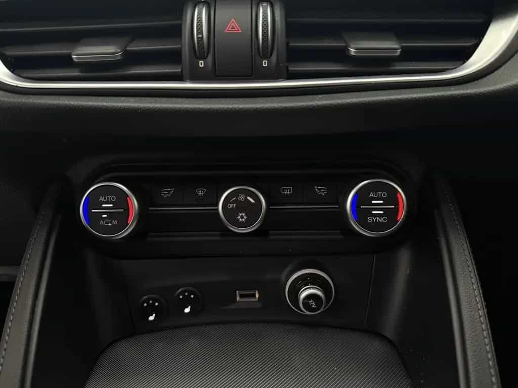 Alfa Romeo Stelvio 2.2 D Super, 1.Hd., LED, Leder, Navi 05/2017-photo-11