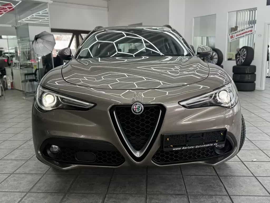 Alfa Romeo Stelvio 2.2 D Super, 1.Hd., LED, Leder, Navi 05/2017-photo-26