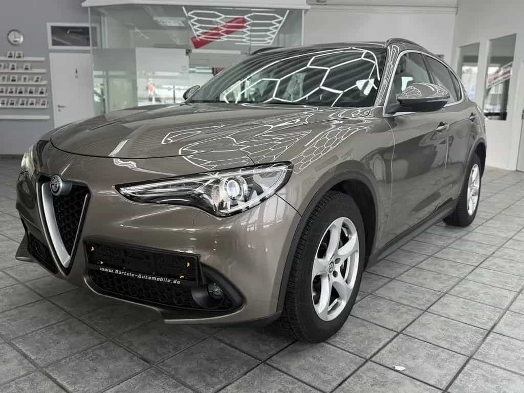 Alfa Romeo Stelvio 2.2 D Super, 1.Hd., LED, Leder, Navi 05/2017-photo-27