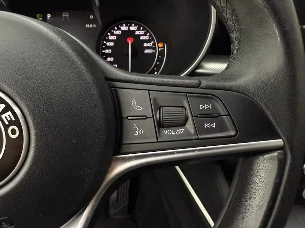 Alfa Romeo Stelvio 2.2 D Super, 1.Hd., LED, Leder, Navi 05/2017-photo-8