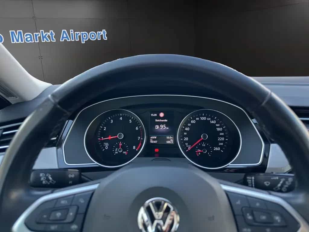 Volkswagen Passat Variant Business 1.HAND LED ACC 2xPDC ! 12/2019-photo-12