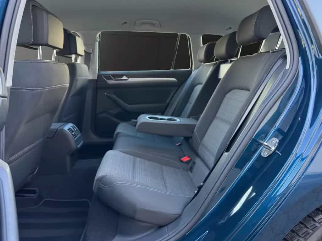 Volkswagen Passat Variant Business 1.HAND LED ACC 2xPDC ! 12/2019-photo-16