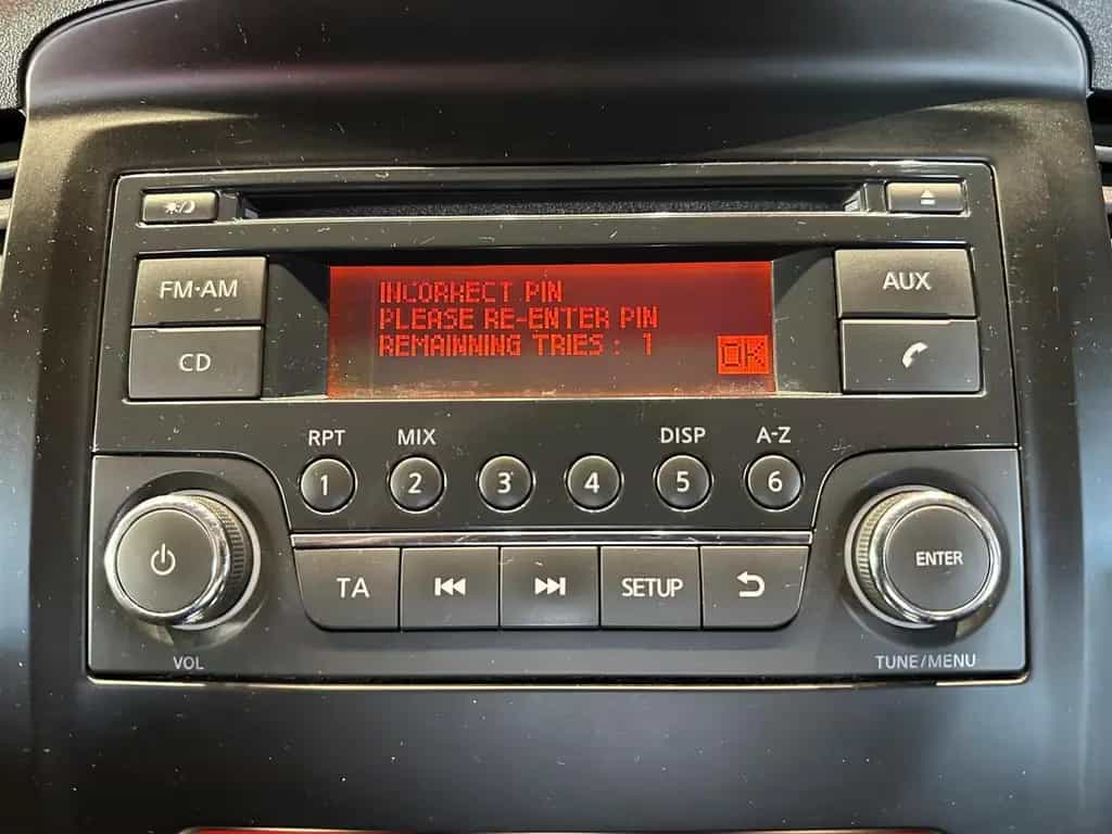 Nissan Pathfinder STIER BUNDESWEHR FELDJÄGER-EDITION 4W 01/2015-photo-26