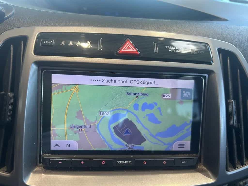 Hyundai i20 AUTOMATIK+NAVI+SCHIEBEDACH+AHK i20 Style 09/2014-photo-12