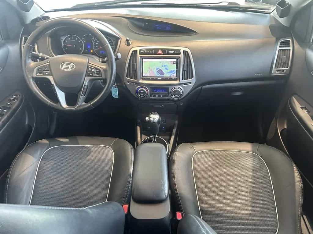 Hyundai i20 AUTOMATIK+NAVI+SCHIEBEDACH+AHK i20 Style 09/2014-photo-22