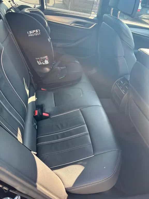 BMW 5 Series 520i Touring A - 07/2019-photo-5