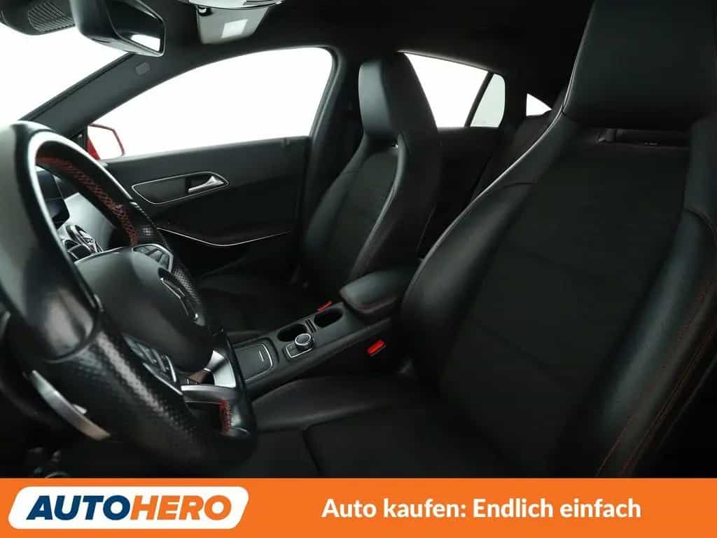 Mercedes-Benz CLA-Class 250 Shooting Brake 4Matic AMG Line Aut.*NAVI 01/2017-photo-9