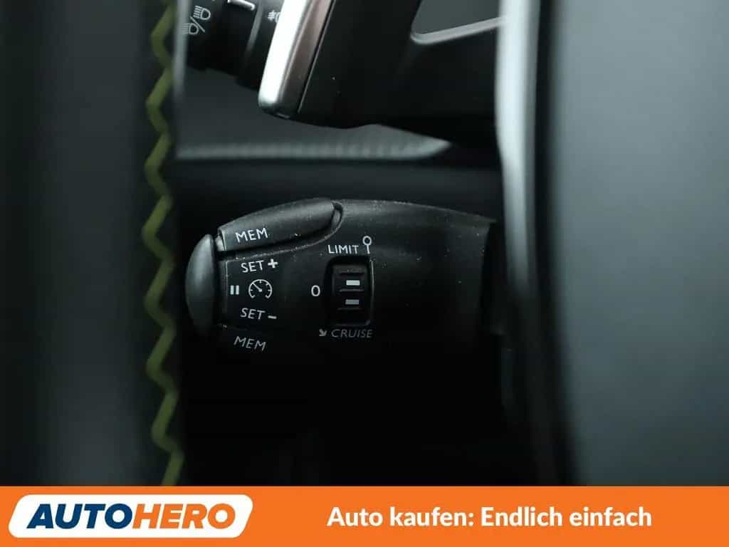 Peugeot 2008 1.2 PureTech GT Aut.*NAVI*LED*SPUR*CAM* 07/2021-photo-24