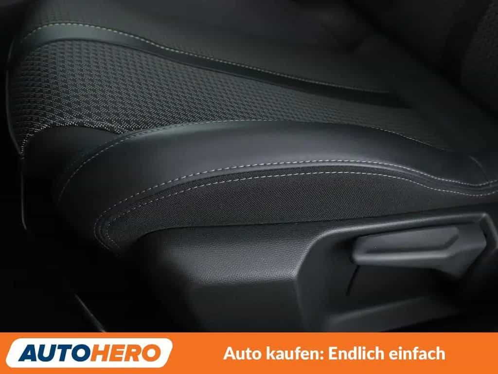 Peugeot 2008 1.2 PureTech GT Aut.*NAVI*LED*SPUR*CAM* 07/2021-photo-26