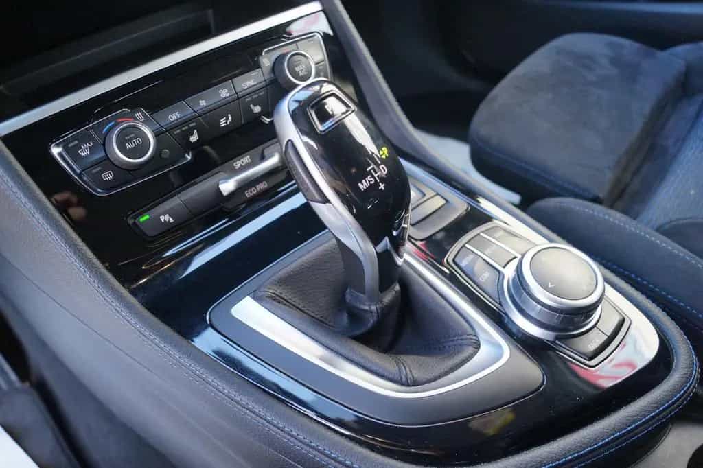 BMW 220 Gran Tourer M PAKET*7 Sitze*Alcantara*AHK* 04/2018-photo-17