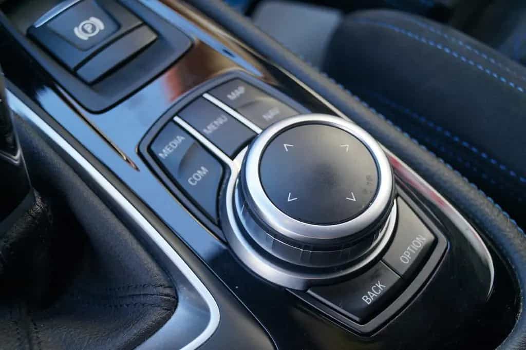 BMW 220 Gran Tourer M PAKET*7 Sitze*Alcantara*AHK* 04/2018-photo-18