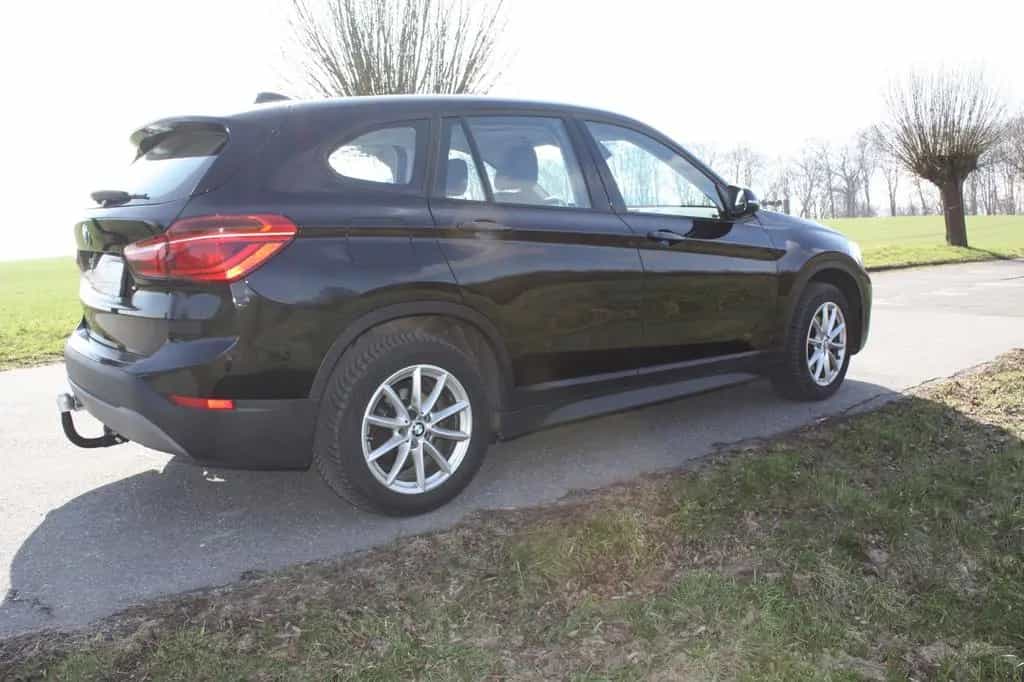 BMW X1 xDrive18d Advantage Steptronic Advantage 10/2017-photo-6