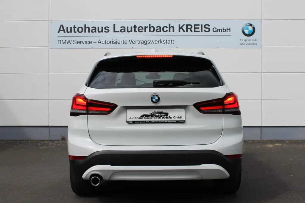 BMW X1 sDrive 18i Aut. NAVI, LED, PDC, DA, AHK, 18" 03/2020-photo-4