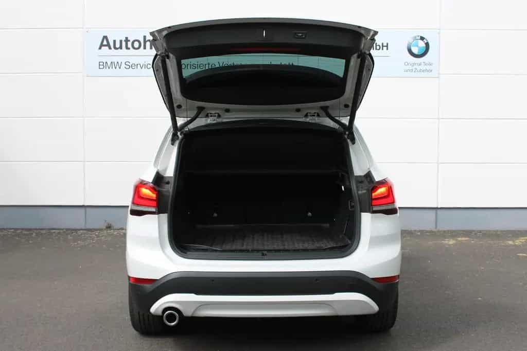 BMW X1 sDrive 18i Aut. NAVI, LED, PDC, DA, AHK, 18" 03/2020-photo-5