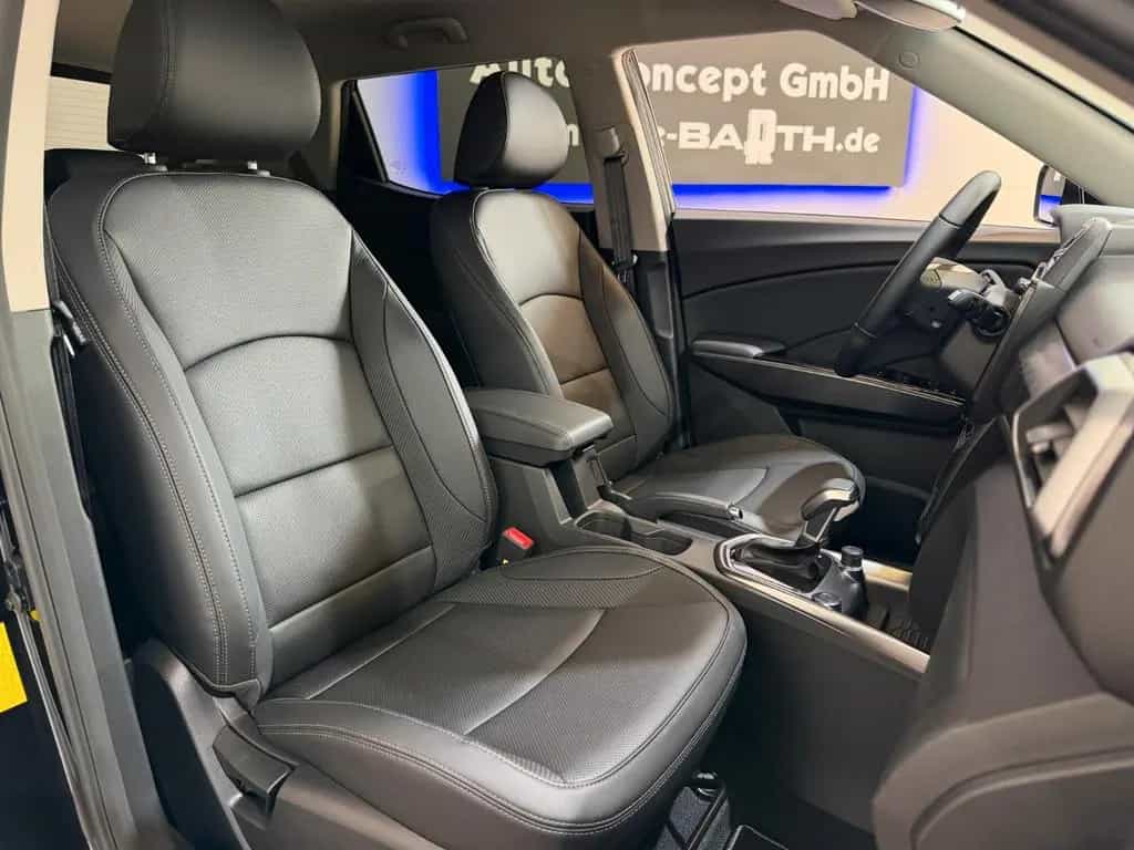 KGM Tivoli Nomad Plus +Leder+LED+SHZ+LenkradHZ null-photo-31
