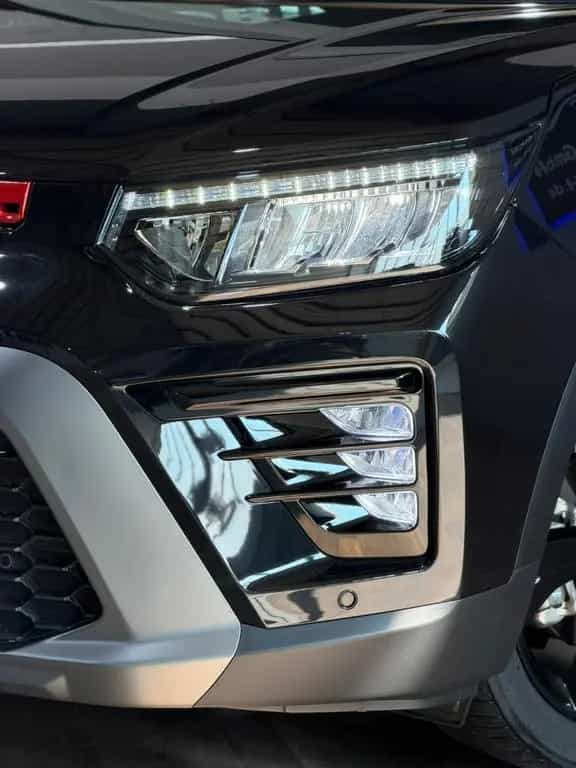 KGM Tivoli Nomad Plus +Leder+LED+SHZ+LenkradHZ null-photo-9