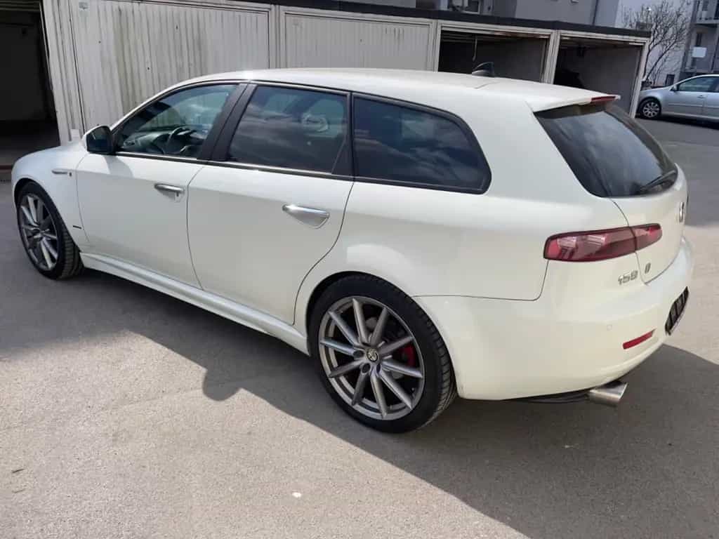 Alfa Romeo 159 Alfa romeo 159 2.0 jTDM 16V Turismo TI 19 zoll 10/2012-photo-11