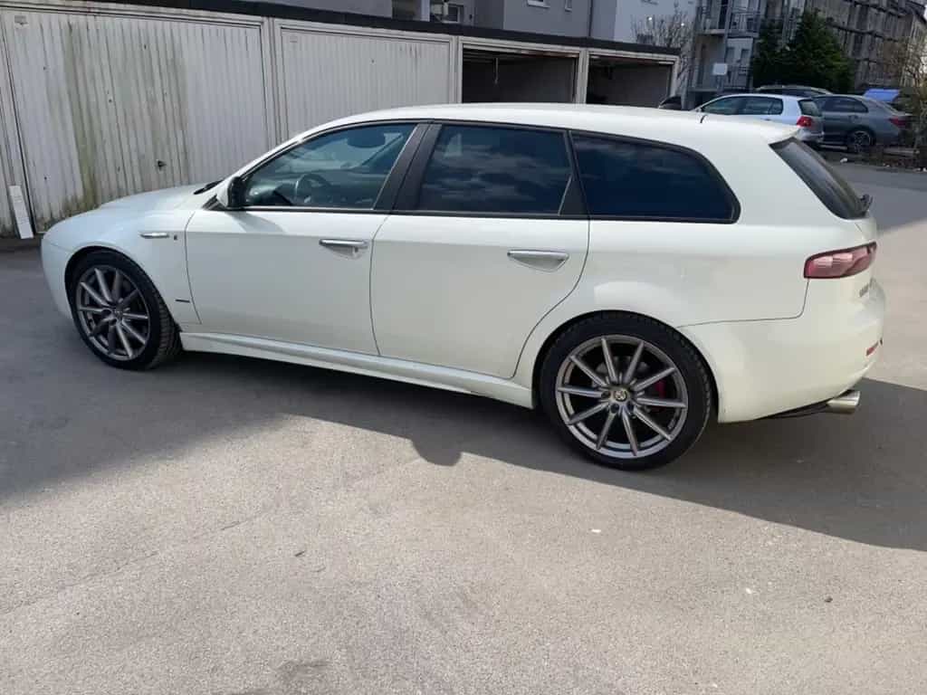 Alfa Romeo 159 Alfa romeo 159 2.0 jTDM 16V Turismo TI 19 zoll 10/2012-photo-12