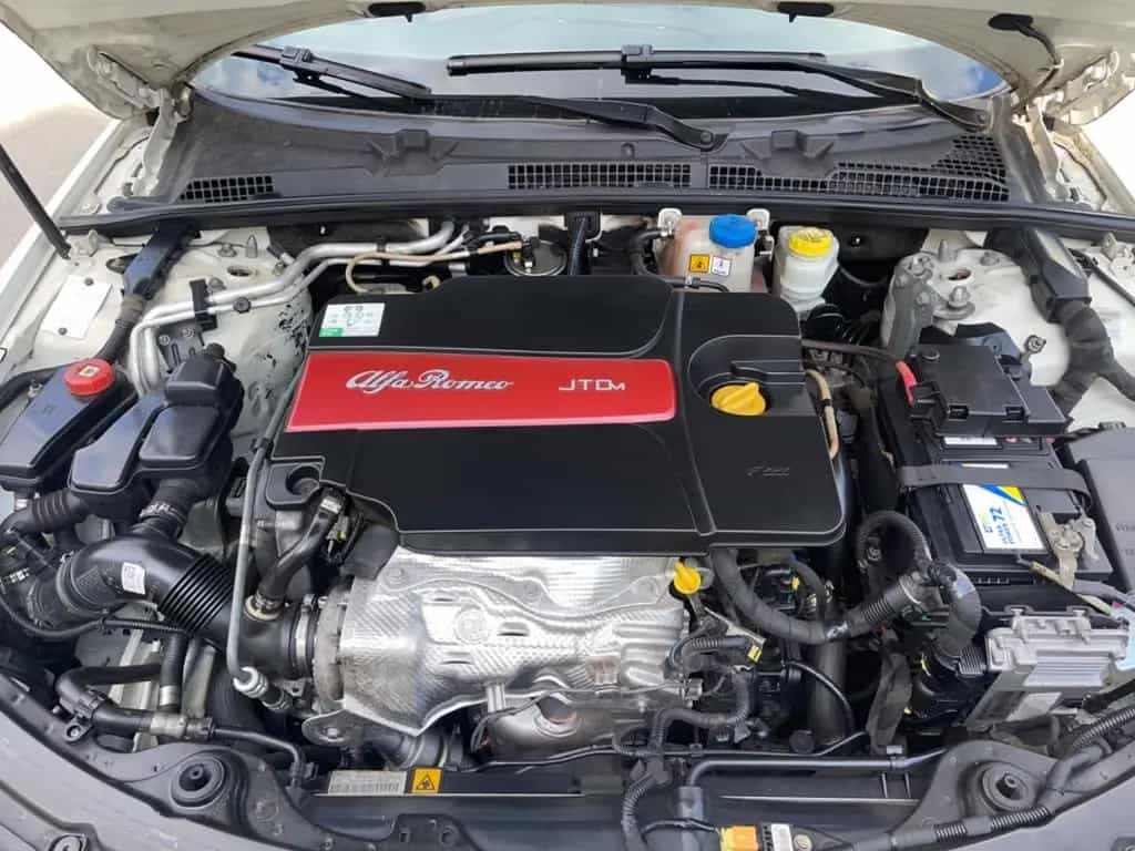 Alfa Romeo 159 Alfa romeo 159 2.0 jTDM 16V Turismo TI 19 zoll 10/2012-photo-31
