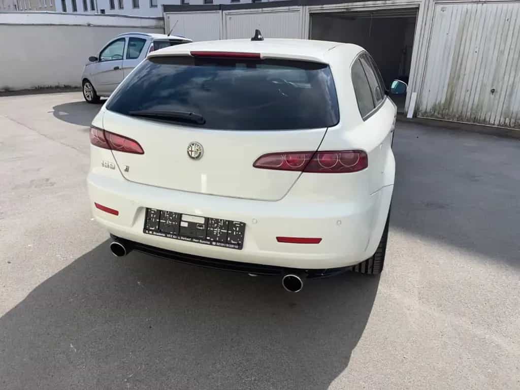 Alfa Romeo 159 Alfa romeo 159 2.0 jTDM 16V Turismo TI 19 zoll 10/2012-photo-9