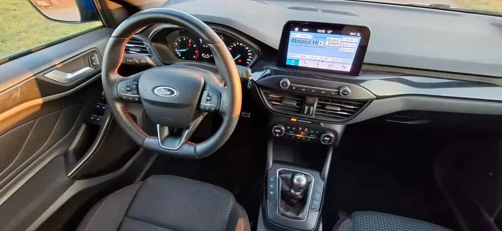 Ford Focus 1.5 ST-Line*Navi*RFK*PDC/PA*B&O*SHZ/LHZ*WR 10/2019-photo-11