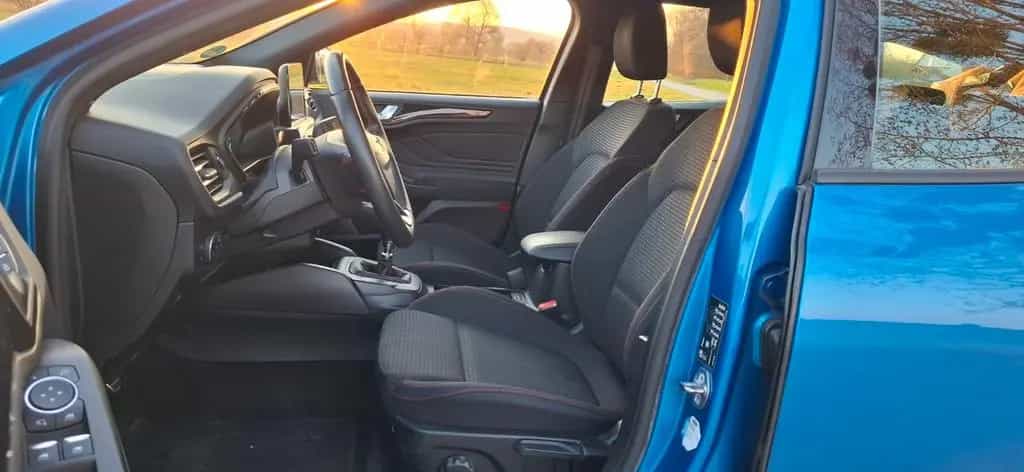 Ford Focus 1.5 ST-Line*Navi*RFK*PDC/PA*B&O*SHZ/LHZ*WR 10/2019-photo-6