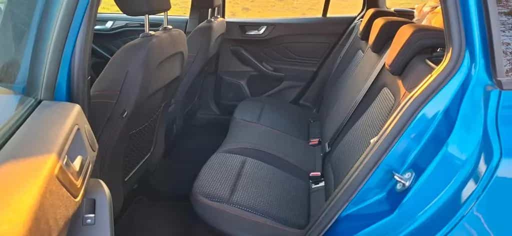 Ford Focus 1.5 ST-Line*Navi*RFK*PDC/PA*B&O*SHZ/LHZ*WR 10/2019-photo-7