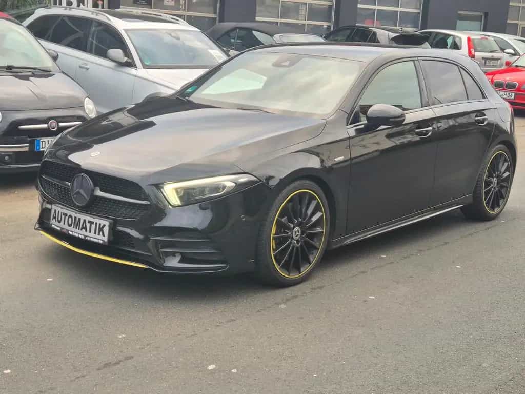 Mercedes-Benz A-Class 250 Edition 1 Night-Paket/Multi LED/2.Ha/Gar./ 11/2018-photo-19
