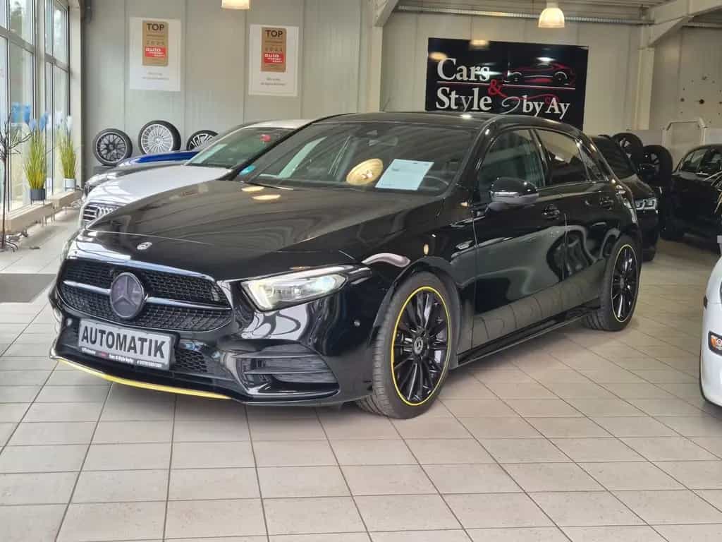 Mercedes-Benz A-Class 250 Edition 1 Night-Paket/Multi LED/2.Ha/Gar./ 11/2018-photo-2